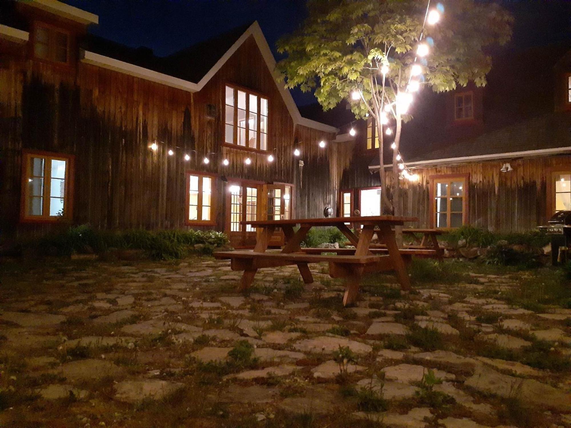 Auberge Le P'Tit Bonheur Saint-Laurent-de-l'ile d'Orleans 외부 사진
